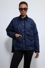 Antioch Lacivert Kontrast Yaka Desenli Mont