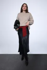 Pull Antioch beige pour femme avec détail fendu