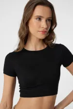 Haut court basique noir Antioch pour femme