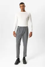 Antioch Off-White Crew Neck Slim Fit Knitted Sweater