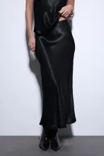 Jupe midi en satin noir Antioch