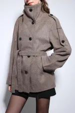 Manteau Antioch en vison à col montant et double boutonnage pour femme
