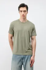 T-shirt homme Antioch Khaki coupe classique en tissu technique modal