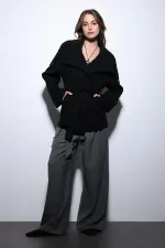 Manteau Antioch noir à col montant et double boutonnage pour femme