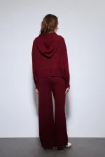 Ensemble pull à capuche bordeaux Antioch et pantalon large en maille