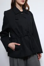 Antioch Siyah Ayarlanabilir Bele Sahip Kısa Trençkot