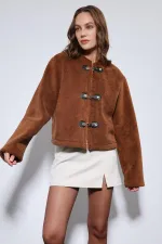 Veste en fausse fourrure boutonnée ornée de café Antioch