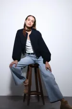 Veste courte bleu marine Antioch avec taille élastique pour femme