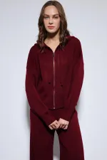Ensemble pull à capuche bordeaux Antioch et pantalon large en maille