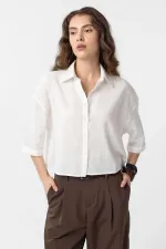 Antioch Beyaz Crop Dokulu Kadın Gömlek