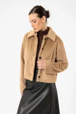 Manteau court en fausse fourrure Antioch Camel pour femme