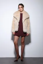 Veste Antioch écru en fausse fourrure pour femme
