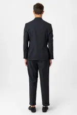 Costume technique rayé bleu marine Antioch à double boutonnage, coupe italienne, en laine mélangée.