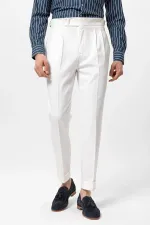 Pantalon homme Antioch écru à taille haute plissée coupe carotte