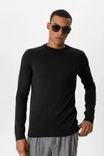 Antioch Black Crew Neck Slim Fit Knit Sweater