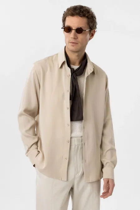 Chemise homme Antioch beige coupe décontractée en tissu lyocell