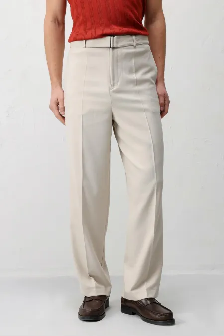 Pantalon homme Antioch beige coupe décontractée avec ceinture
