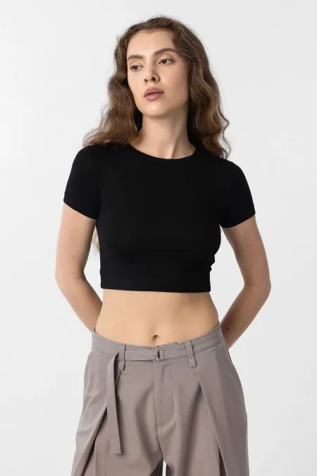 T-shirt court noir Antioch pour femmes