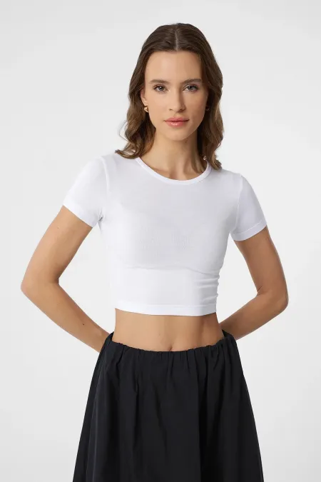 Antioch White Basic Crop Women's Top