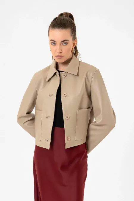 Veste en similicuir à col polo beige pour femme Antioch