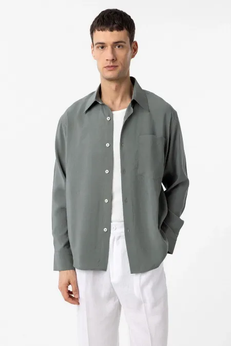 Chemise homme Antioch en tissu modal kaki, coupe décontractée