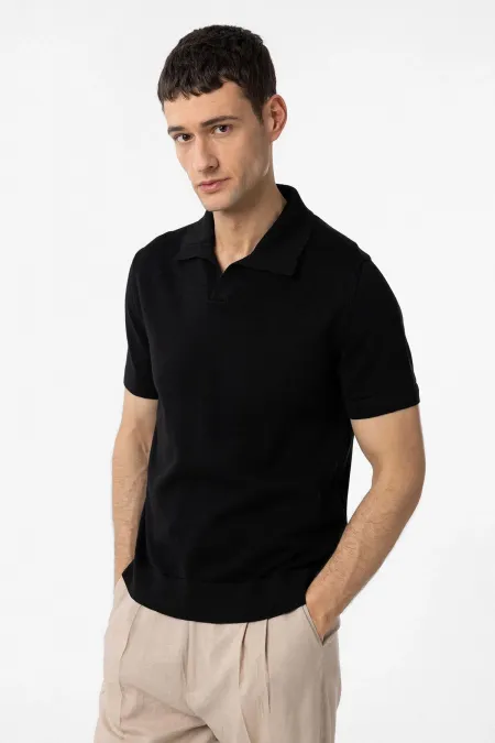 T-shirt Antioch Black 100% coton à col Apache en maille