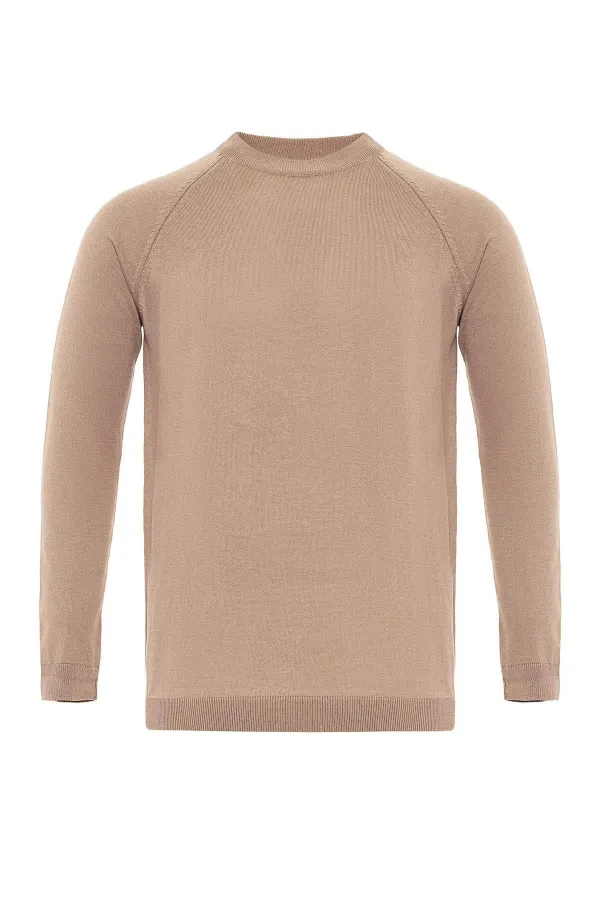 Pull en maille Antioch Mink à col rond et coupe ajustée