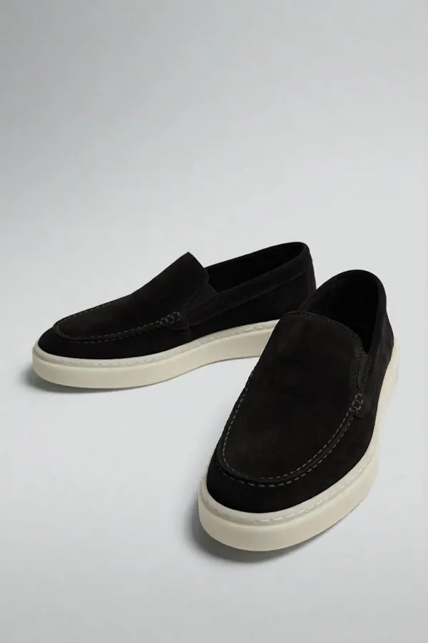 Mocassins Antioch en cuir suédé noir cousu