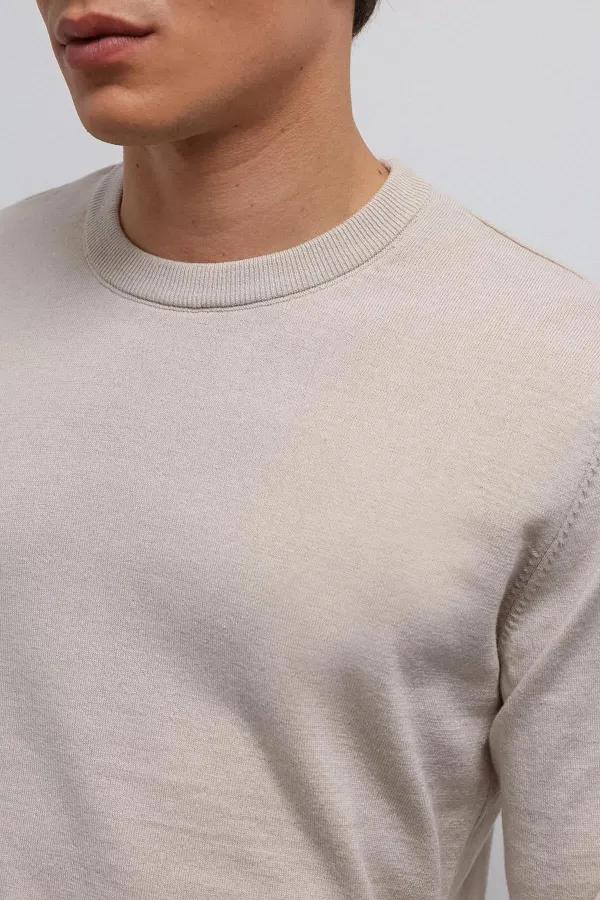 Pull basique pour homme Antioch Stone à texture douce