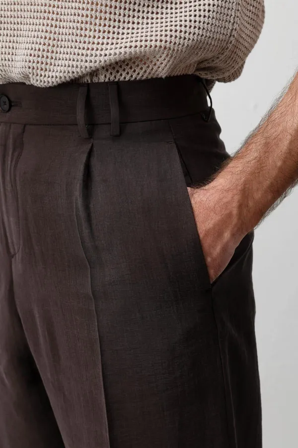 Pantalon homme Antioch marron foncé en lyocell, coupe décontractée et plissé