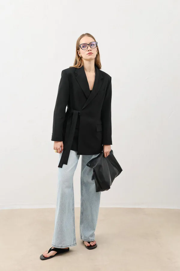 Antioch Siyah Kuşaklı Kadın Blazer