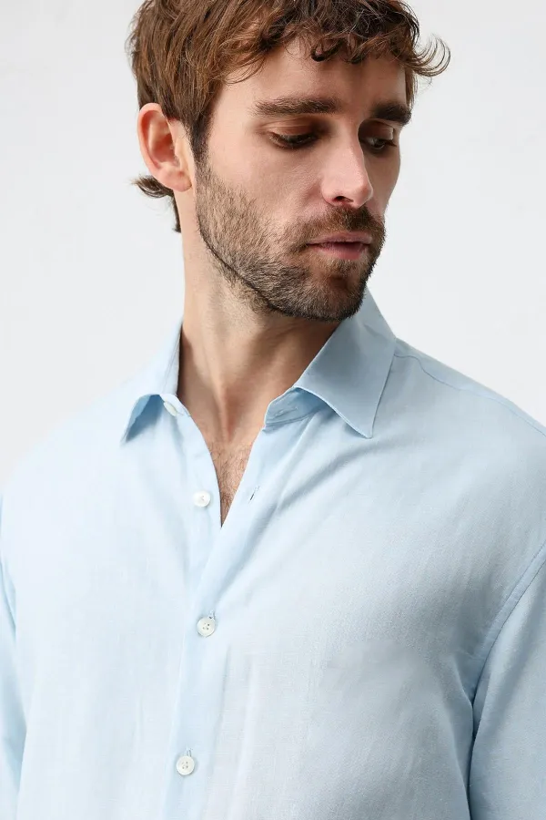 Chemise homme Antioch Bebe bleue en lin mélangé, coupe décontractée