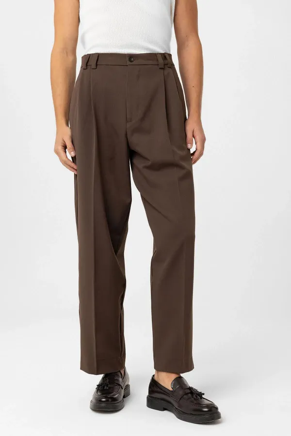 Pantalon homme Antioch Coffee taille haute coupe décontractée à plis