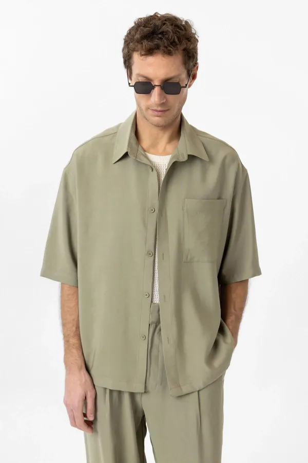 Chemise homme Antioch kaki décontractée à manches courtes