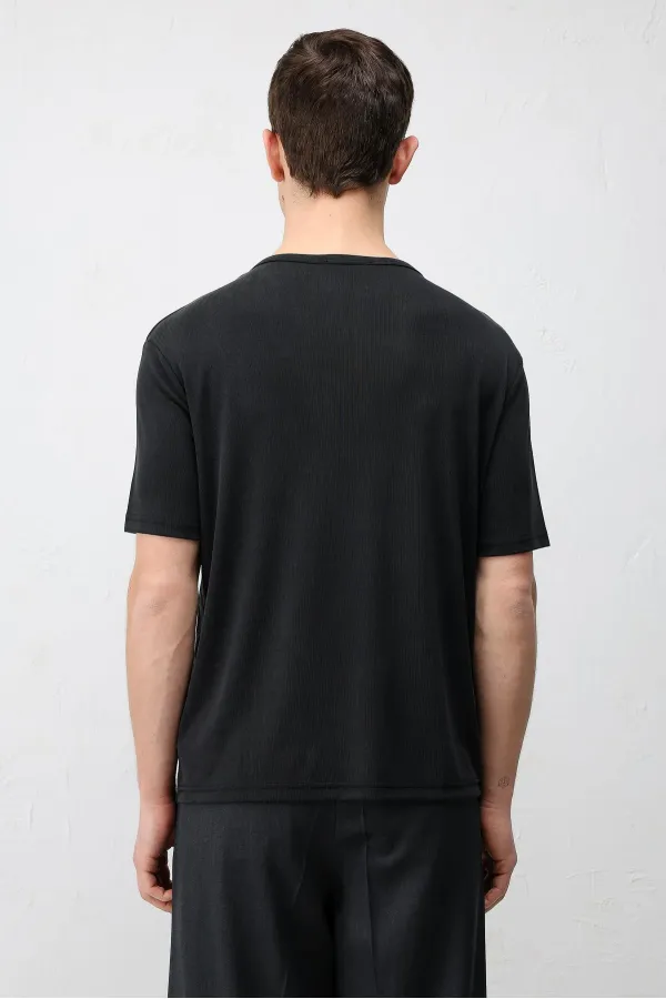 T-shirt homme Antioch noir à col boutonné