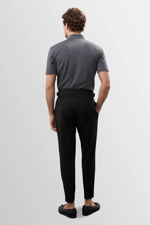 Pantalon homme Antioch noir à taille haute plissée et coupe carotte