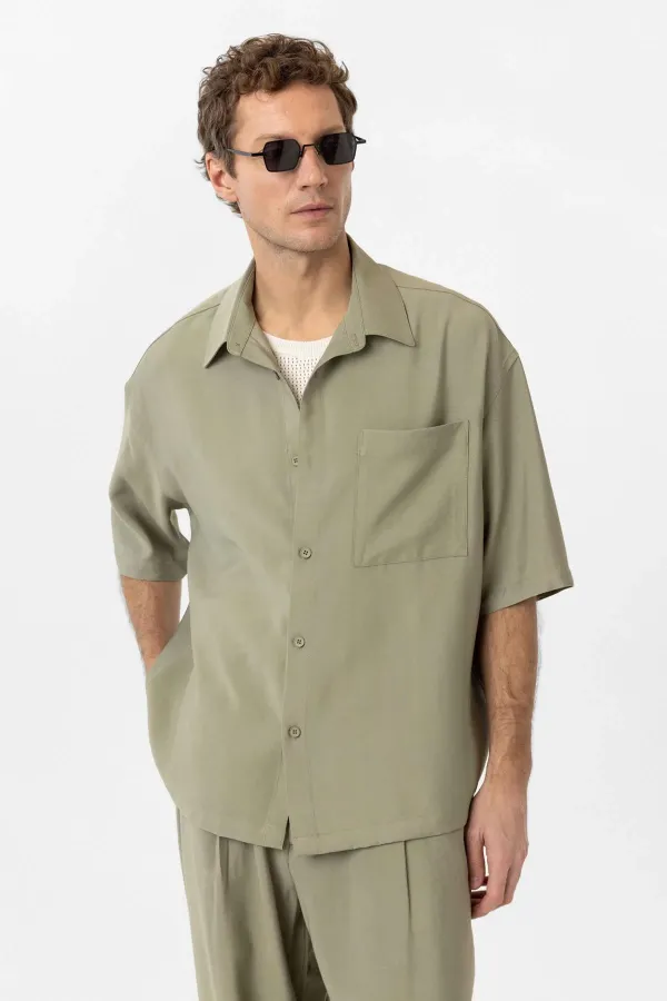 Chemise homme Antioch kaki décontractée à manches courtes