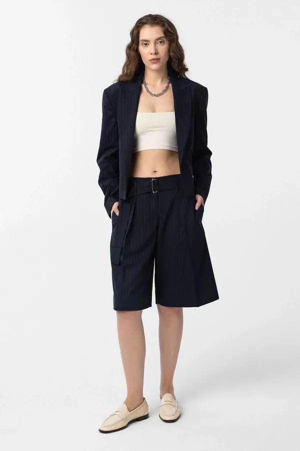 Antioch Navy Relax Fit Buttonless Crop Women's Blazer Jacket