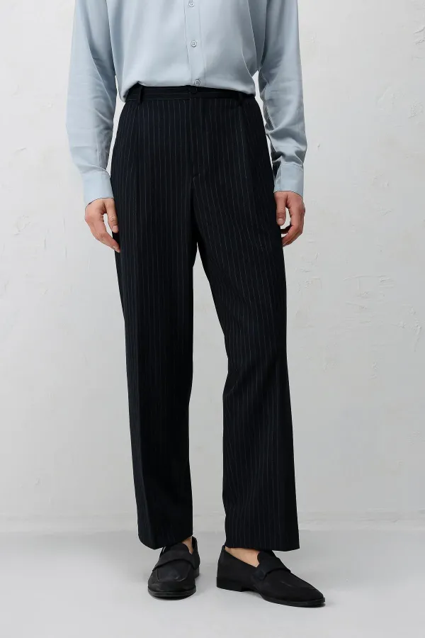 Costume rayé Antioch Navy coupe décontractée pour homme