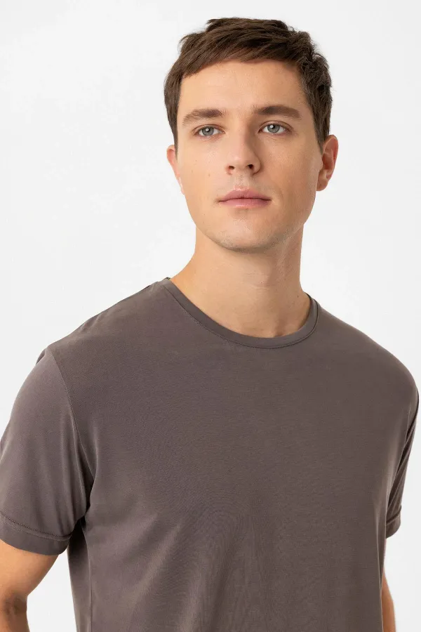 T-shirt homme Antioch Coffee coupe classique en tissu technique modal