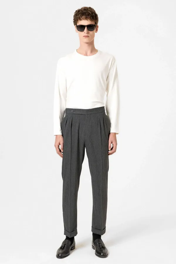Pantalon homme Antioch anthracite à rayures et ourlet double, taille haute