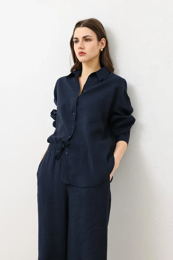 Antioch Lacivert Dökümlü Oversize Kadın Gömlek