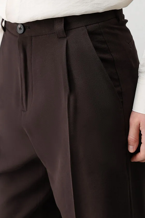 Antioch Kahve Pileli Relaxed Fit Erkek Pantolon