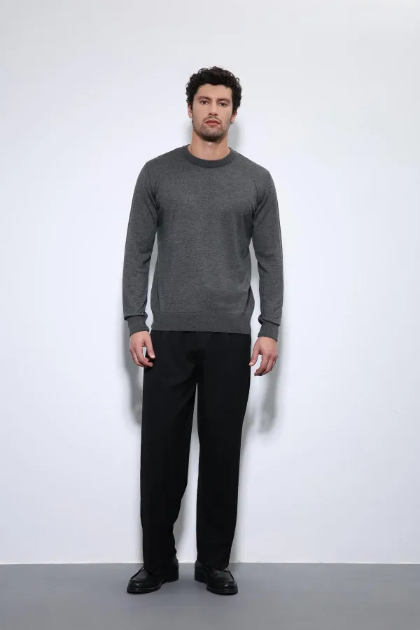 Pull basique pour homme Antioch Anthracite à texture douce