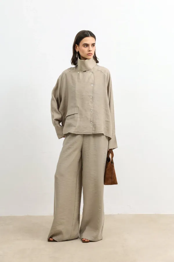 Antioch Bej Özel Dik Yaka Kadın Gömlek