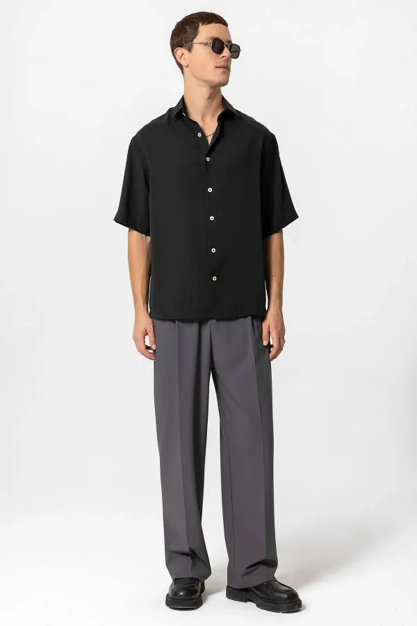 Antioch Black Short-Sleeved Oversize Men's Shirt