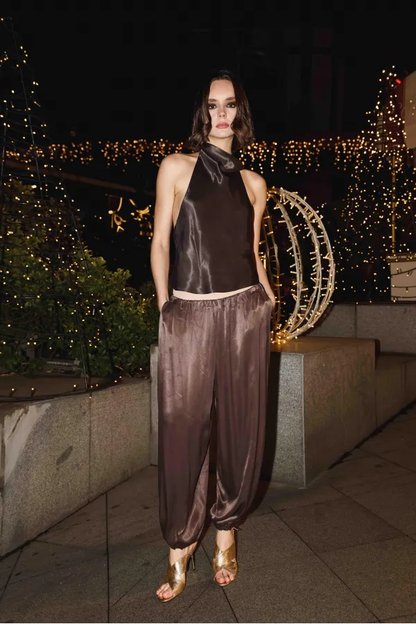 Haut dos nu en satin couleur café Antioch pour femme