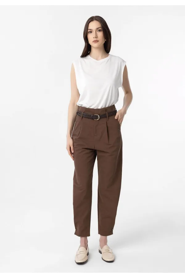 Pantalon Antioch Coffee taille haute à ourlet boutonné pour femme
