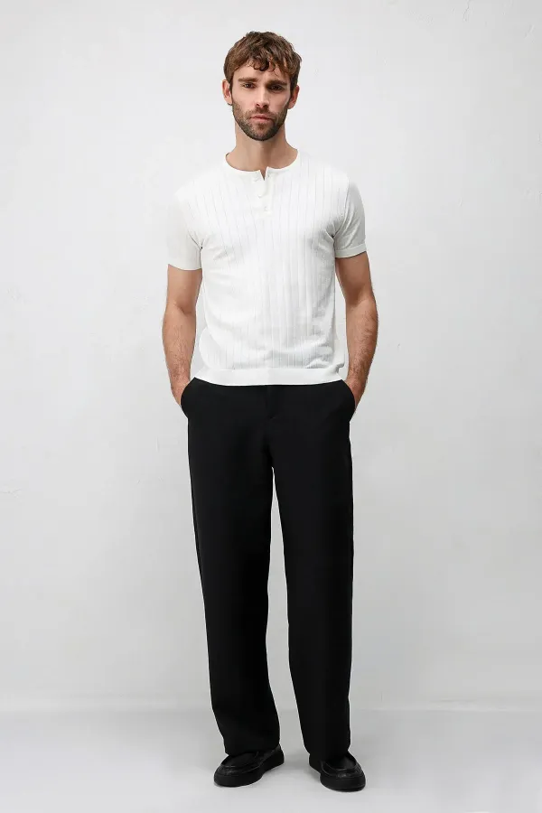 Antioch Off-White Textured Men's Knit T-Shirt