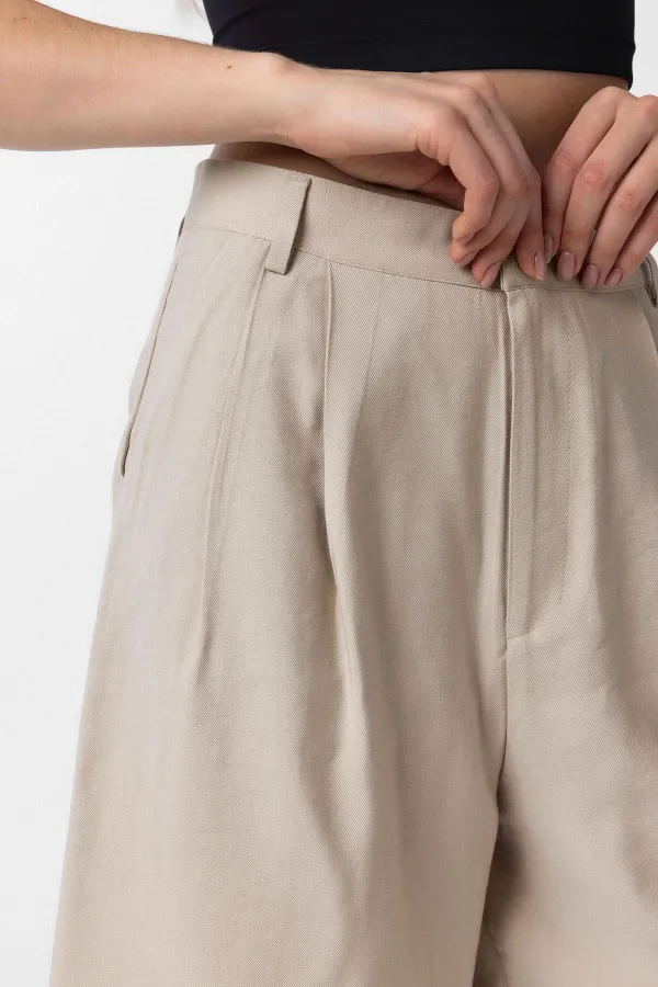 Antioch Bej Pilili Kadın Bermuda Şort